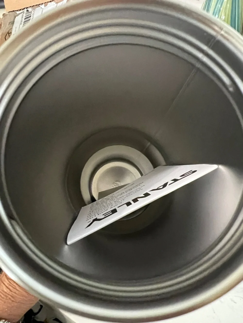 Stanley Green Insulated Travel Mug with Handle - Picture 3 of 6